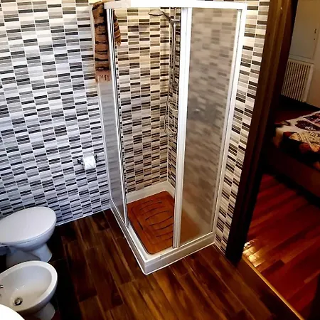 Il Ghirovago B&B 베나리아 리알레